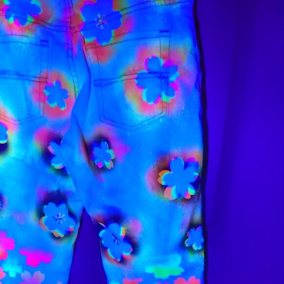 Custom paint job cherry blossom Tommy Hilfiger X B-Lines woman jeans - Picture 12 of 13